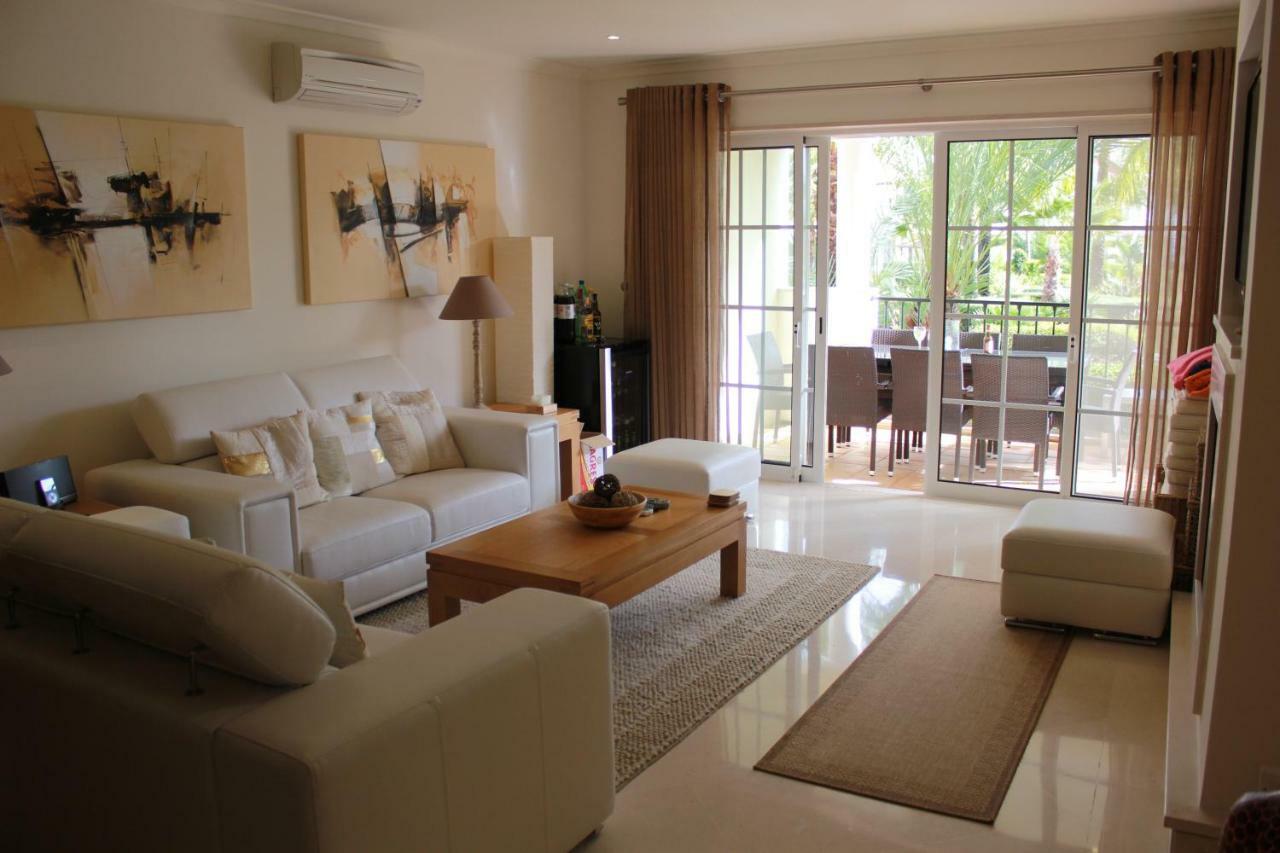 Luxury 3 Bedroom Apartment On Gated Complex クアルテイラ エクステリア 写真